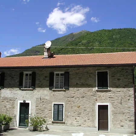 Üdülőpark & Valle Romantica Cannobio
