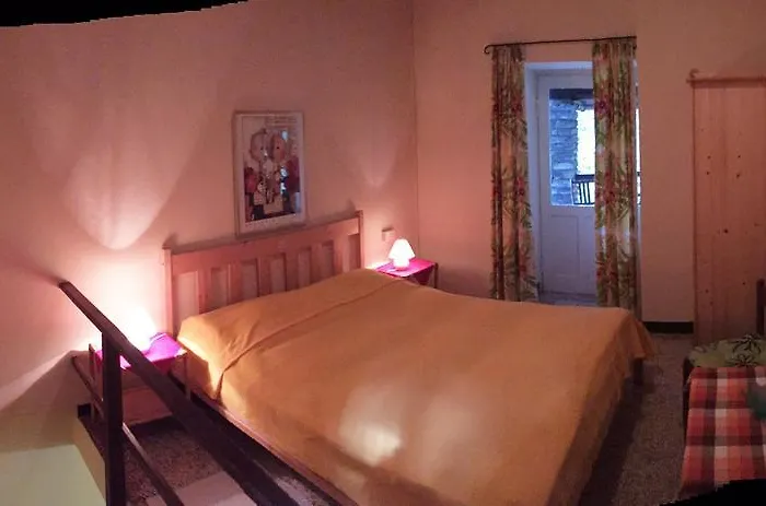 Üdülőpark & Valle Romantica 2*